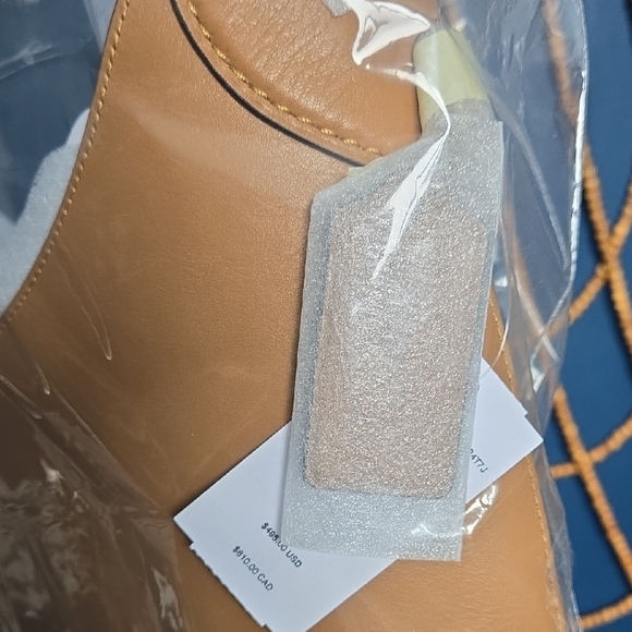 Coach Brooklyn 39 - Honey Brown - Picture 6 of 6